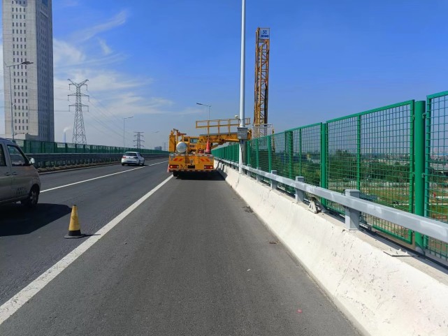 揚州邗江：京杭運河特大橋段橋梁（liáng）結（jié）構健康監測（cè）建設項（xiàng）目順利完成